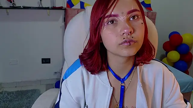Megam_white live cam on StripChat