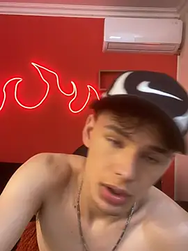 LoganSteel_ live cam on StripChat