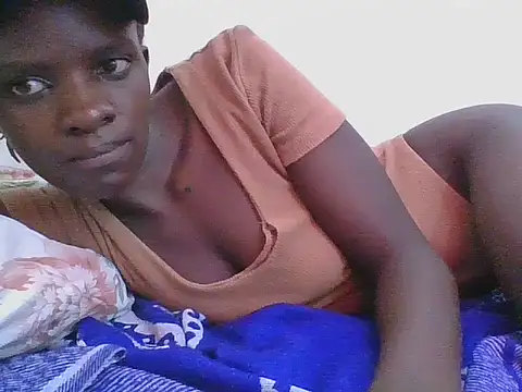 ebonypetite2 live cam on StripChat