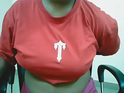 LovingPihu webcam