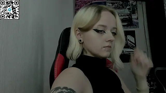 Holy_Mistress_S webcam
