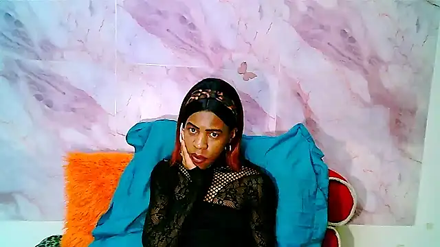 EbonySweetPeach webcam