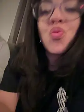 drizzypeach602 webcam
