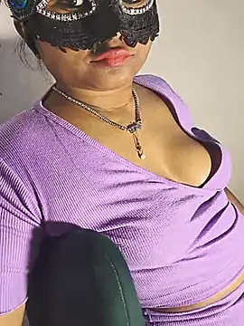 DIRTYSECRET_QUEEN_07 live cam on StripChat