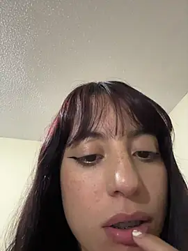 Mia_fiire live cam on StripChat