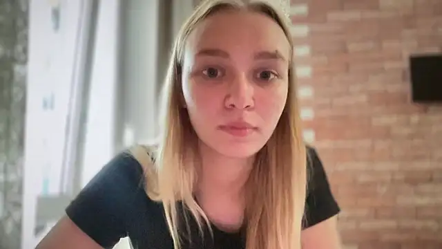 Leifuture live cam on StripChat