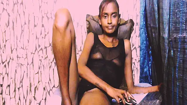 SassyXindian live cam on StripChat