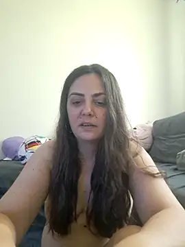 Arya_Malone live cam on StripChat