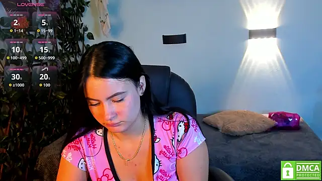 rosaleia_ live cam on StripChat
