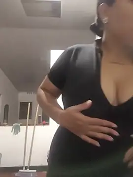 Young-Soo live cam on StripChat