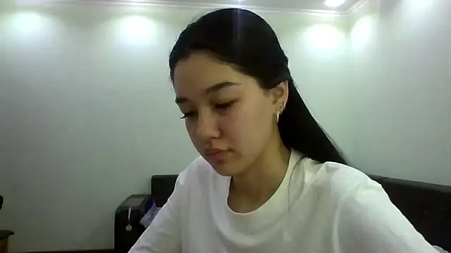 MintyMuse live cam on StripChat