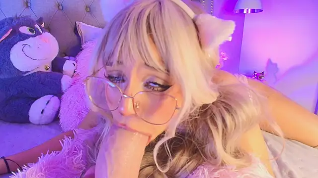 angelina_honey_