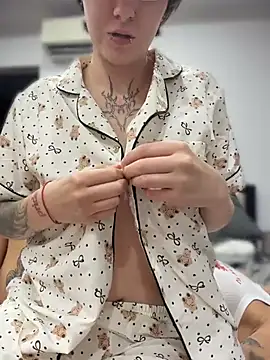 IceMur Live Webcam on Stripchat