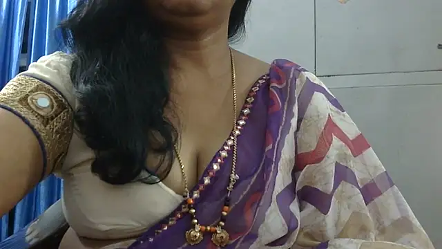 vijji-telugu - Vijji-telugu's free webcam - UK Sex Cams