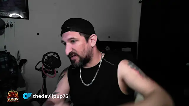 DevilPup75_ webcam
