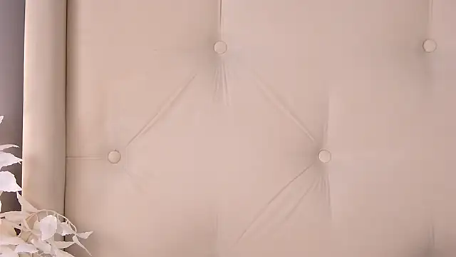 ur_wet_dreams webcam