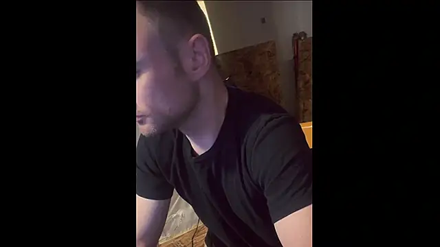 famous1tad webcam