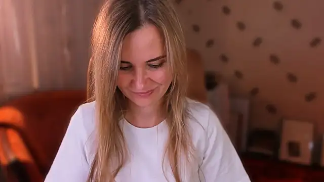 MiaSparkes webcam