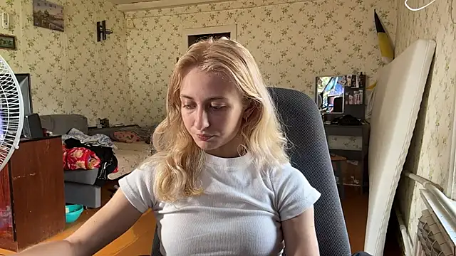 LisaBam webcam