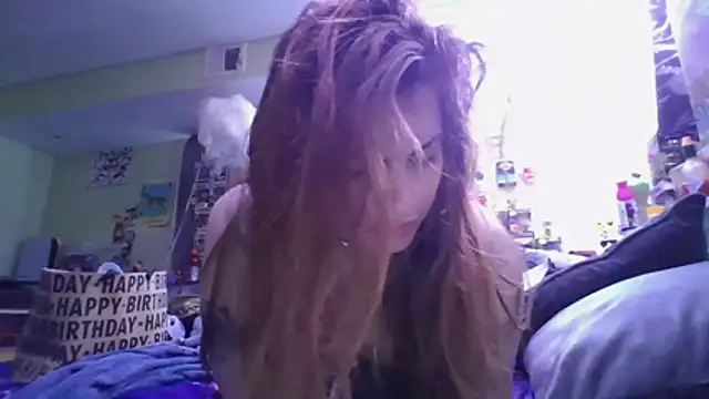 UrHellBri-L webcam