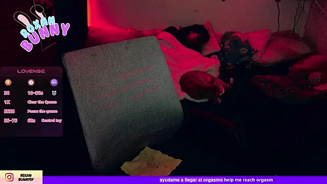Roxanbunny1 webcam