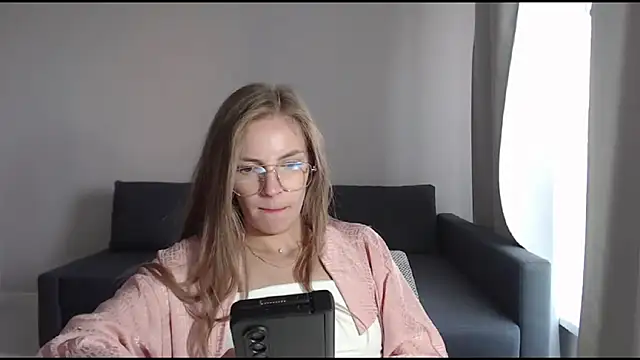 HitGyrl webcam