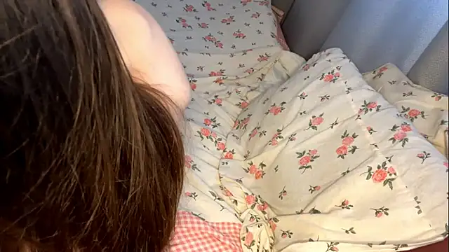 PerfectHeartShapes webcam