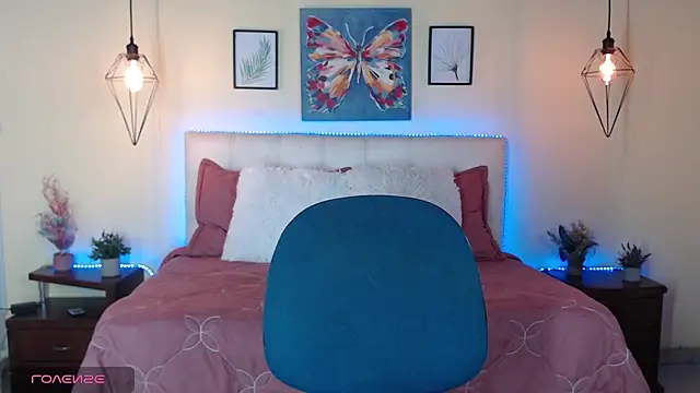 Megan_05_ webcam