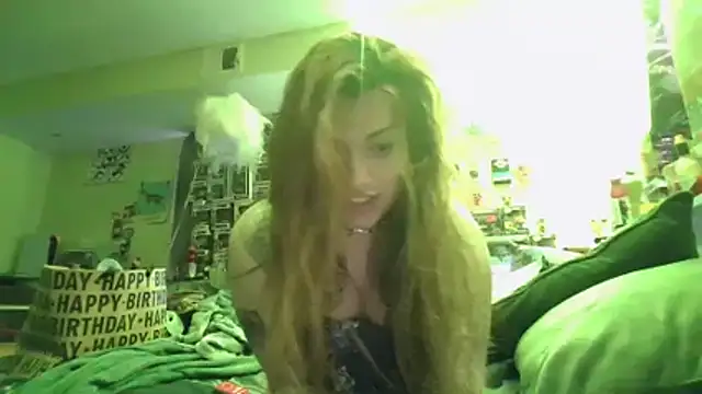 UrHellBri-L webcam