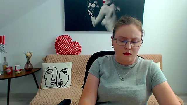 IrenneBates live cam on StripChat