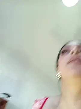 MiaStarts webcam