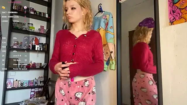 SkinnyWhiteAngel webcam