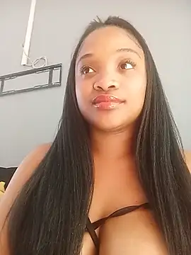 CREAMYCUPCAKExxx webcam