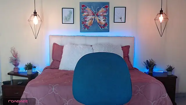Megan_05_ webcam