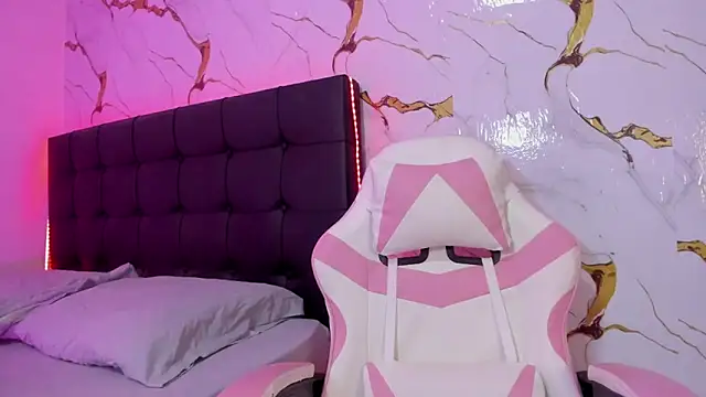 Scarlet_DLuce webcam