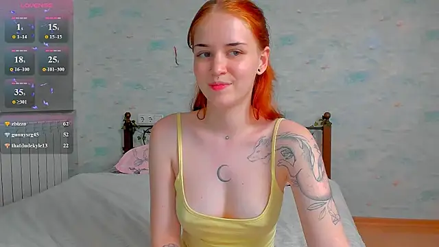 alice_with_freckles webcam