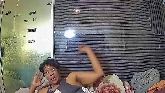 JoycyQueen webcam