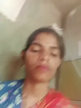 Cut_usha35 webcam
