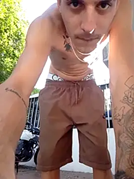 boy_max_latin webcam