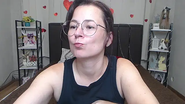 MarieSho live cam on StripChat