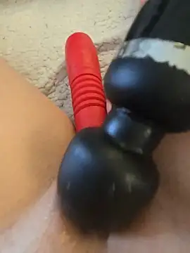 Chloe_princesss live cam on StripChat