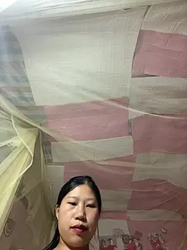 Spying_bird live cam on StripChat