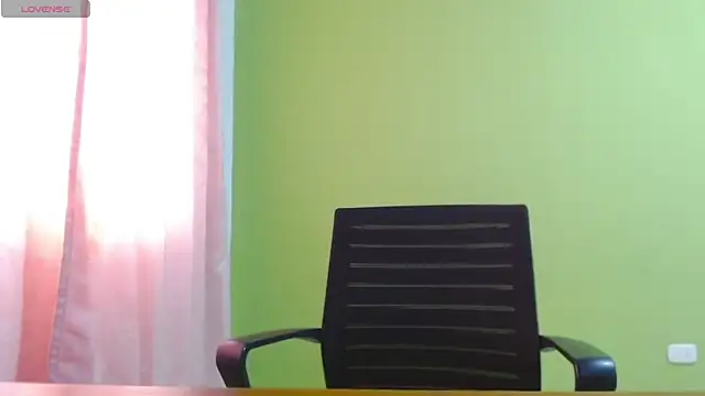 hoonney live cam on StripChat