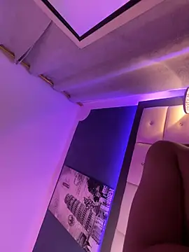 RED_VIOLETH webcam