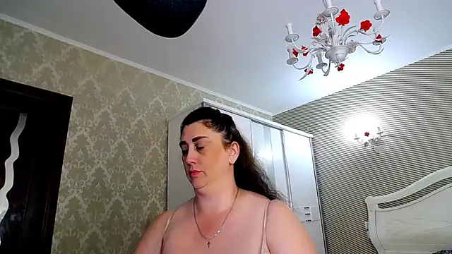 Evelyn_Shy live cam on StripChat