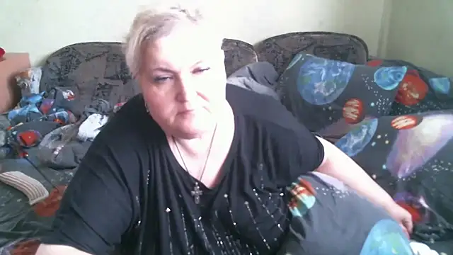 Lana555 live cam on StripChat