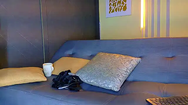ALANNFERRER live cam on StripChat