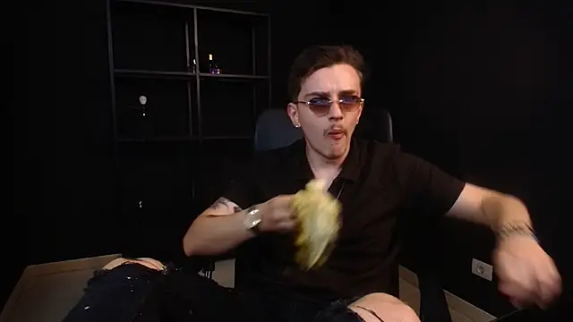FelixStarkk live cam on StripChat