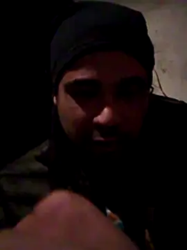 Maxirasta12_ live cam on StripChat