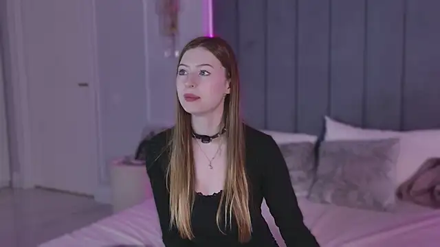 Annie_Meow live cam on StripChat